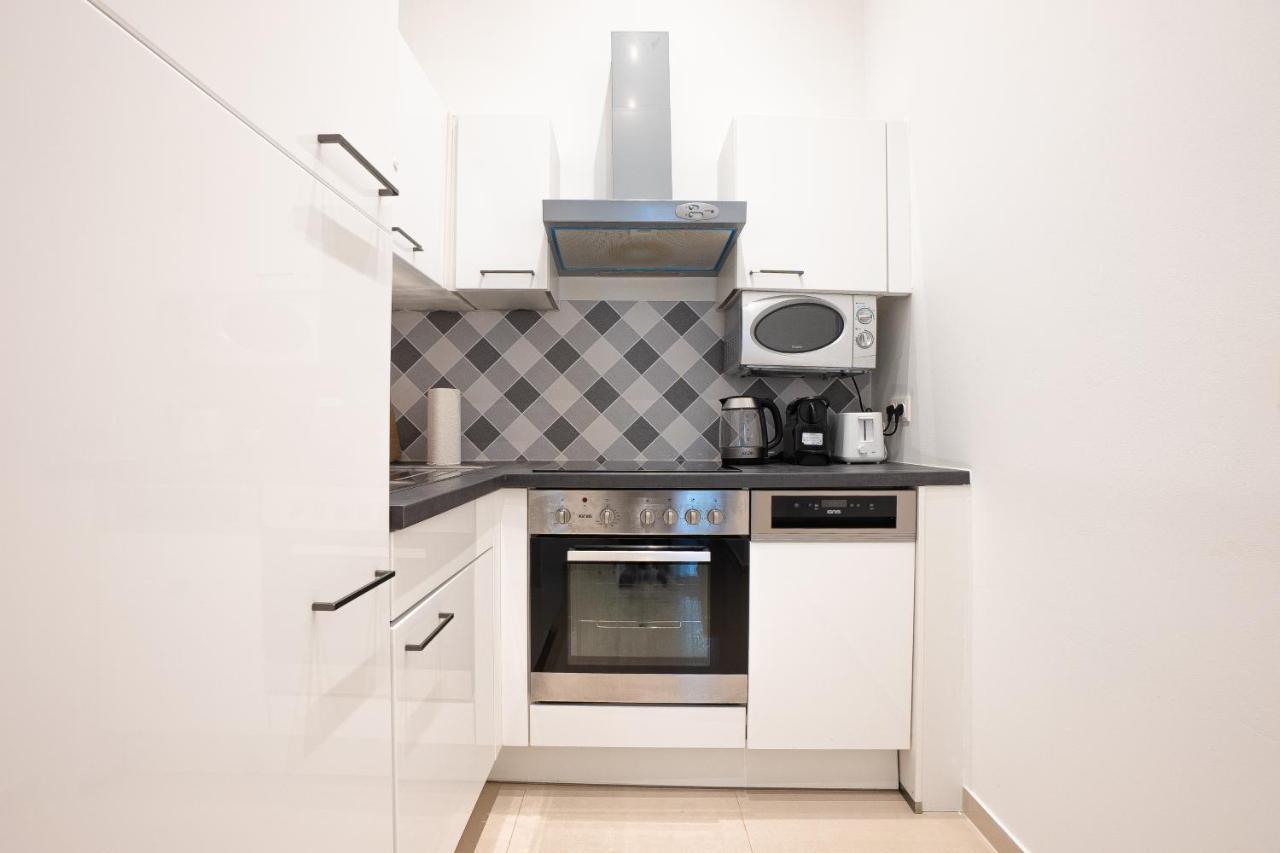 Apartment In The Central Area. 5 Minute'S Walk To The Danube. เวียนนา ภายนอก รูปภาพ
