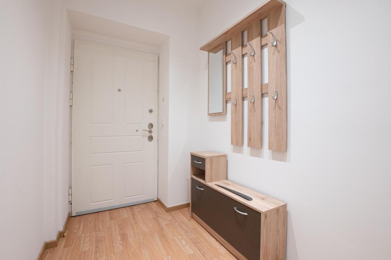Apartment In The Central Area. 5 Minute'S Walk To The Danube. เวียนนา ภายนอก รูปภาพ