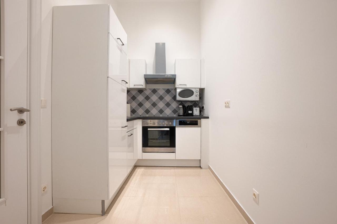Apartment In The Central Area. 5 Minute'S Walk To The Danube. เวียนนา ภายนอก รูปภาพ